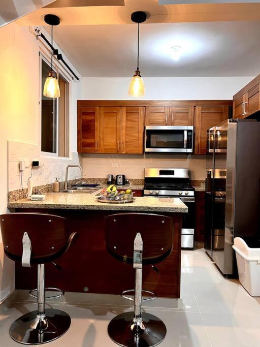 Outstanding Pent House W/Jacuzzi Apartment ซานติอาโก เด ลอสกาบาเญโรส ภายนอก รูปภาพ